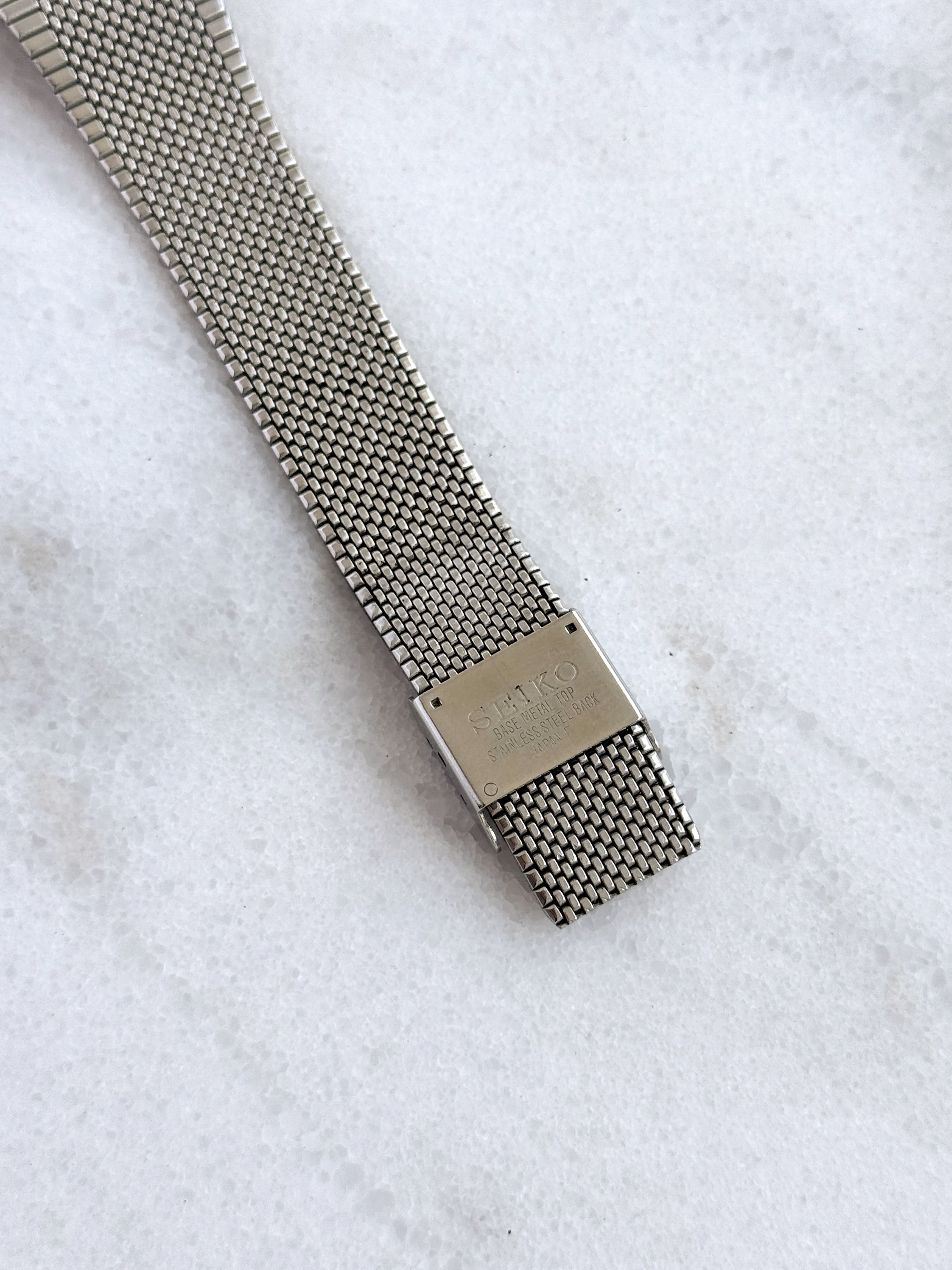 Vintage 1985 Seiko Chronos 29mm Rectangular Case with Integrated Bracelet
