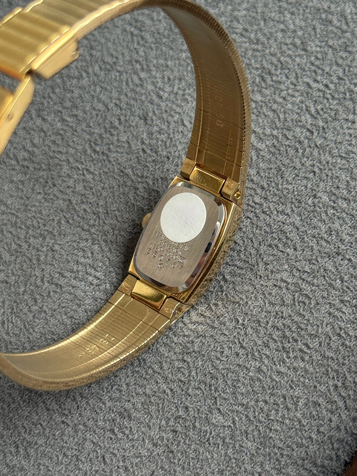 Rare Vintage 1985 Seiko ‘Polo’ Striped Gold Toned Metal Band Bracelet