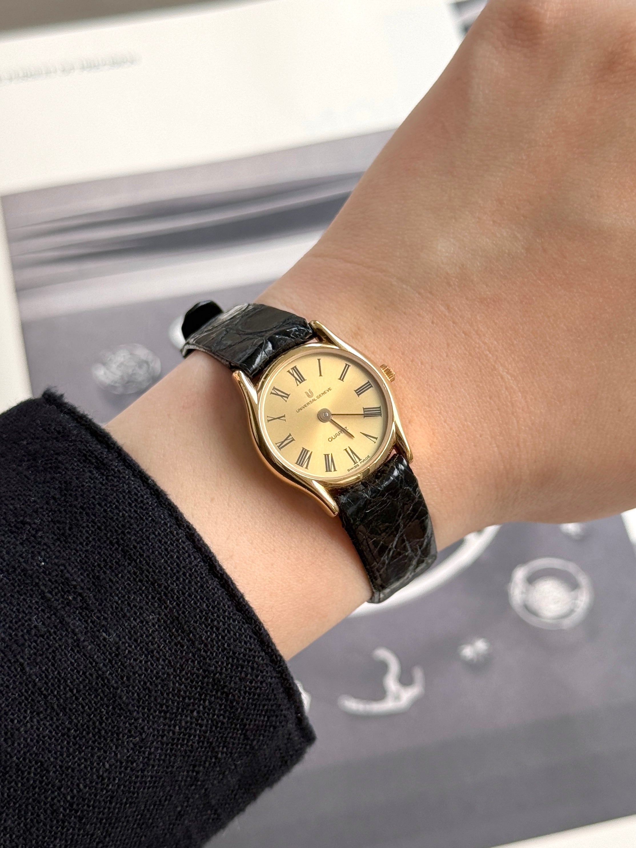 Rare Full Original Vintage Universal Geneve Gold-plated Sunburst Dial