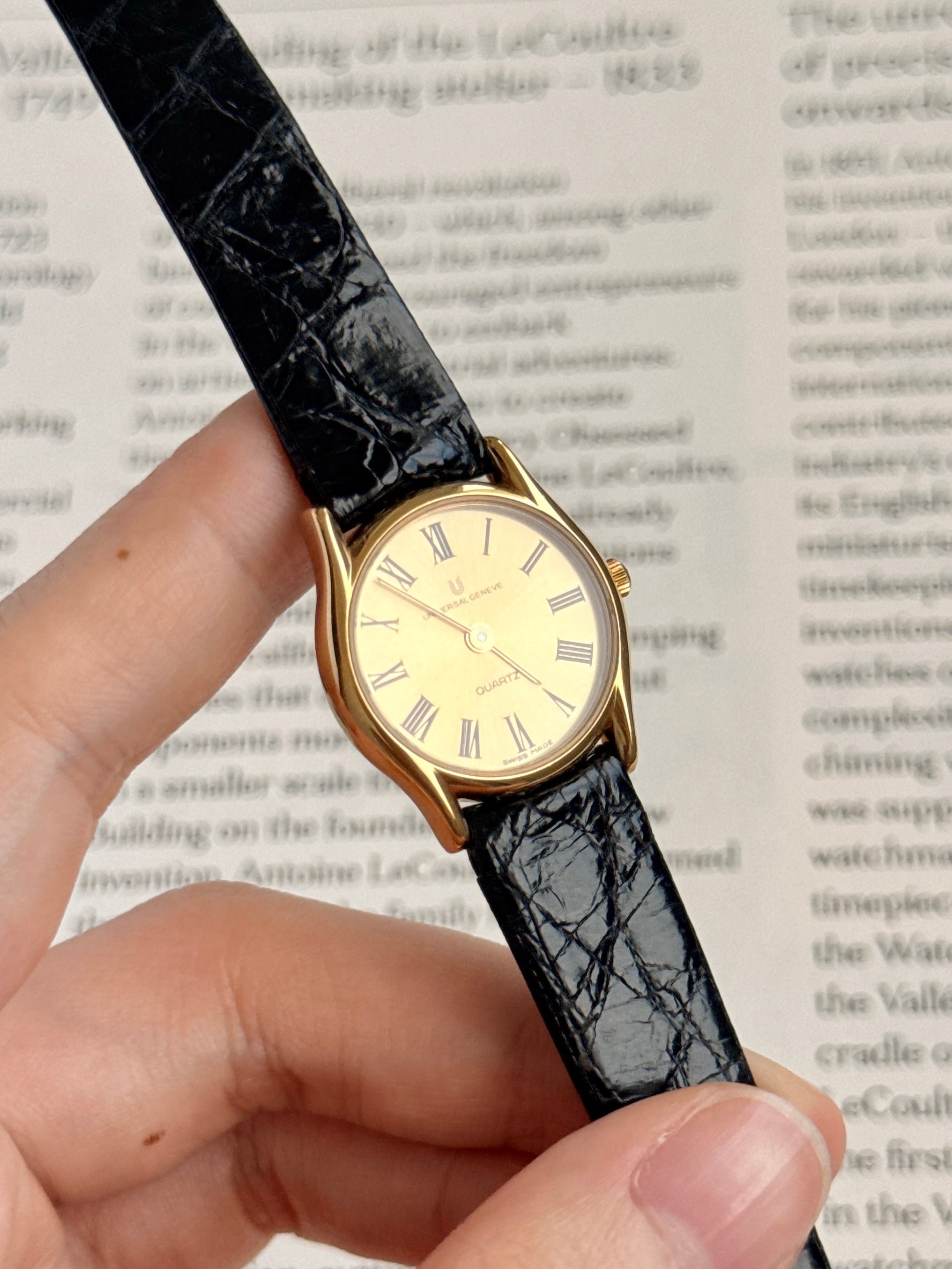 Rare Full Original Vintage Universal Geneve Gold-plated Sunburst Dial