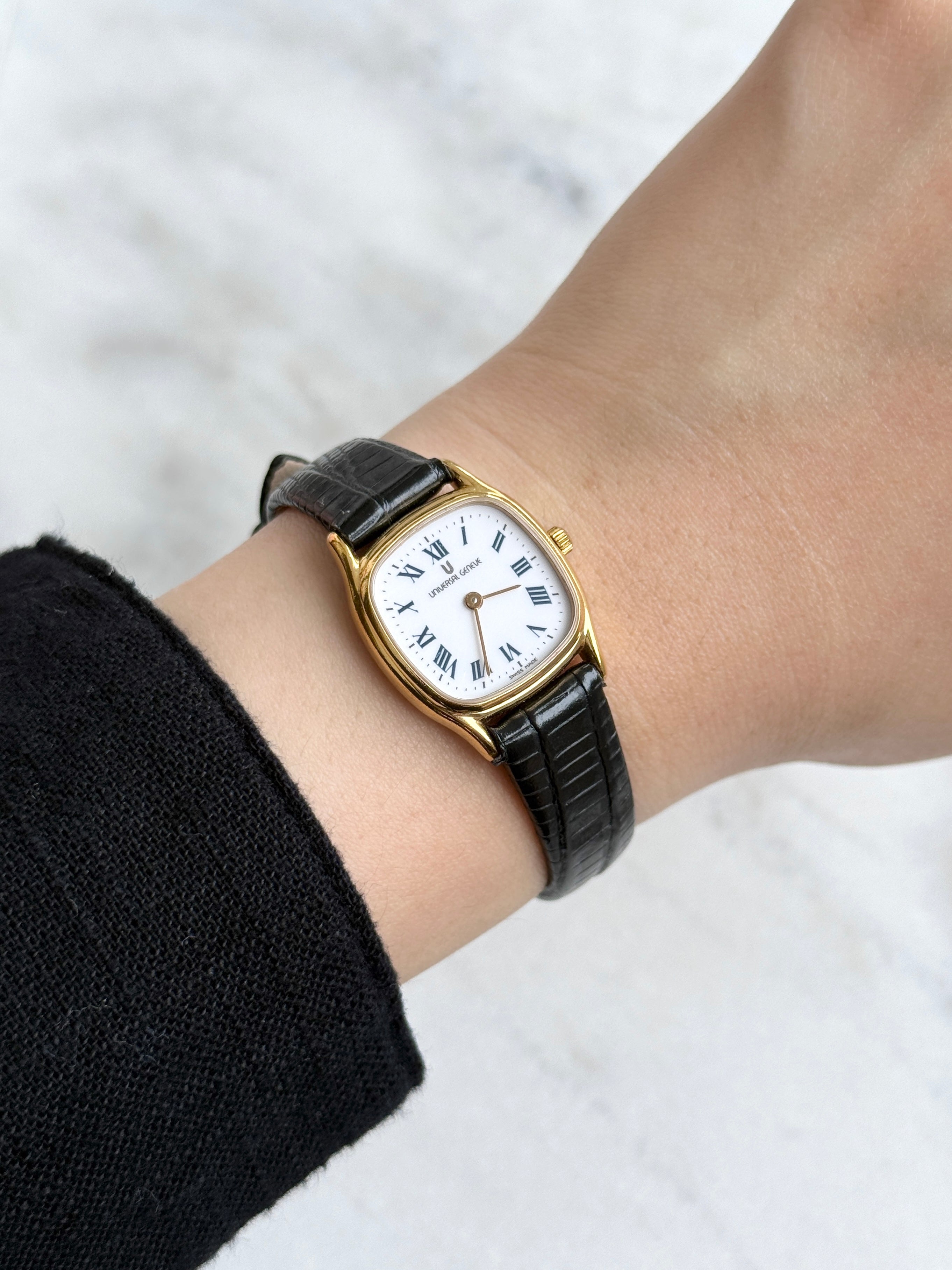 Vintage Universal Genève Swiss Made Petite Roman Square Tank