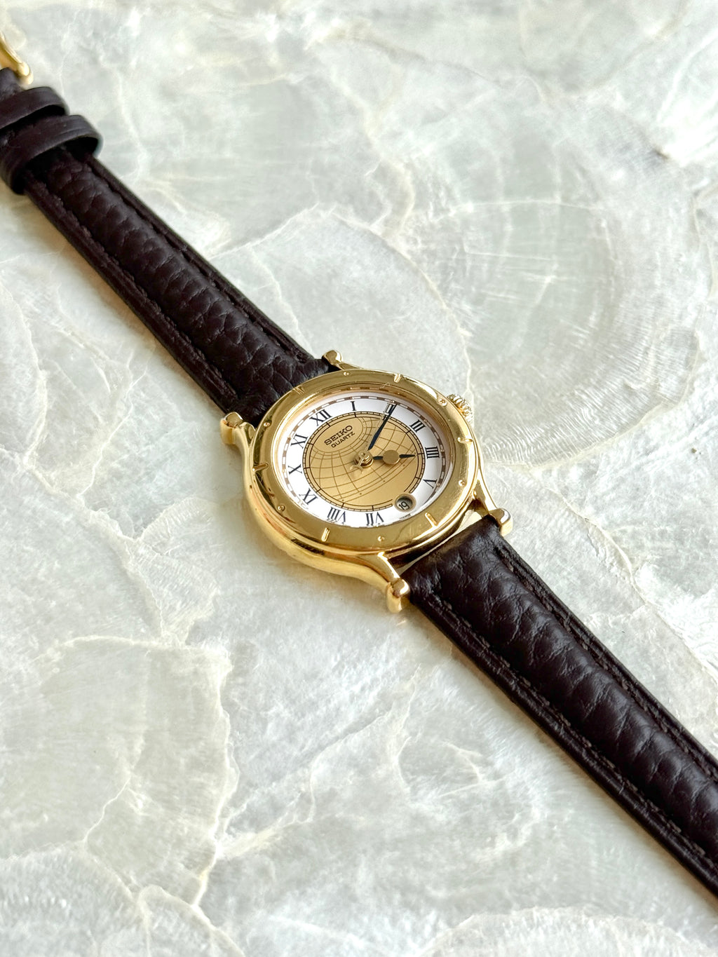 Very Rare Vintage 1990s Seiko Age of Discovery - Ladies Golden Globe