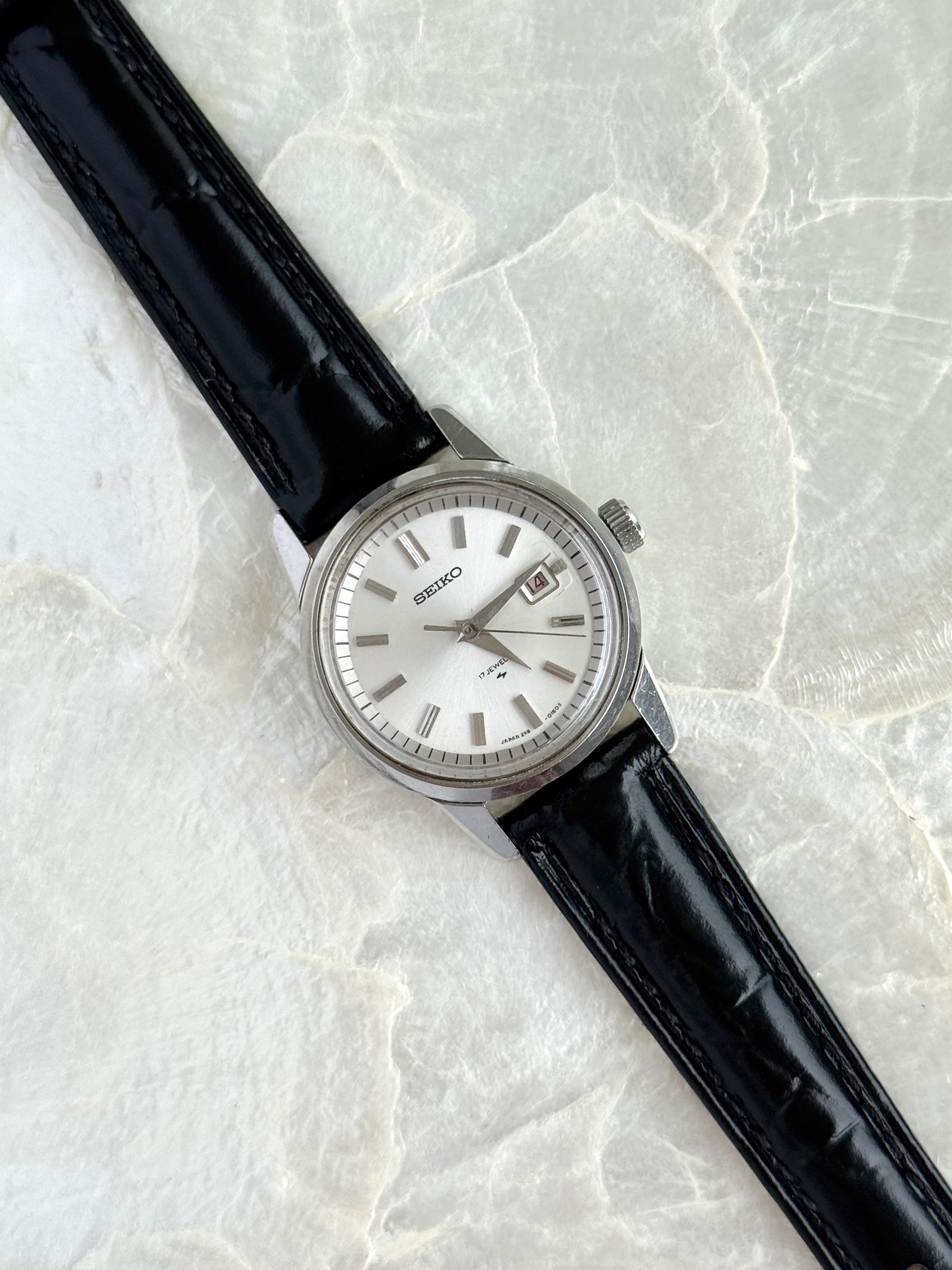 Rare Vintage 1970s Seiko Mechanical Manual Winding 17 Jewels