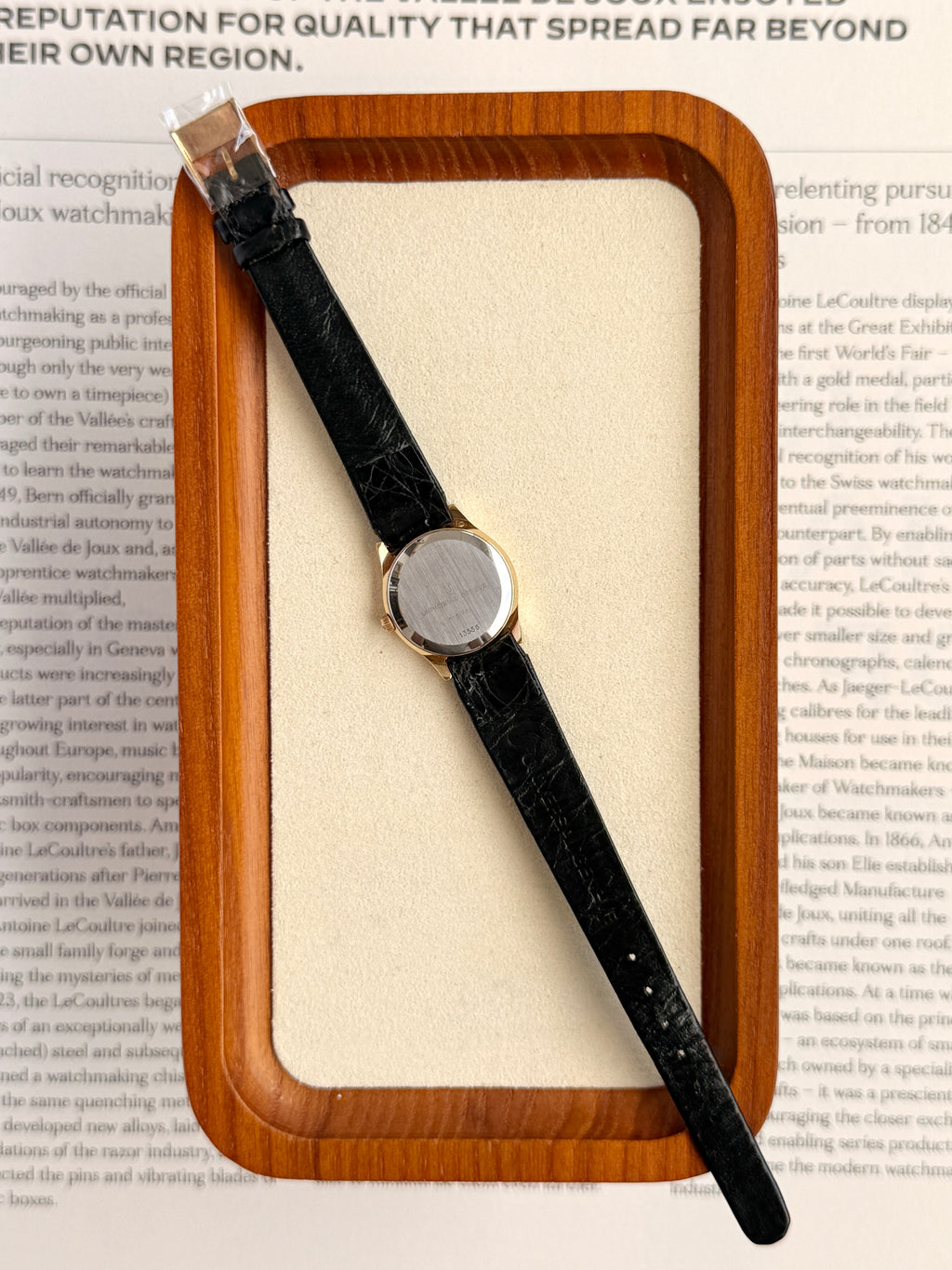 Rare Full Original Vintage Universal Geneve Gold-plated Sunburst Dial