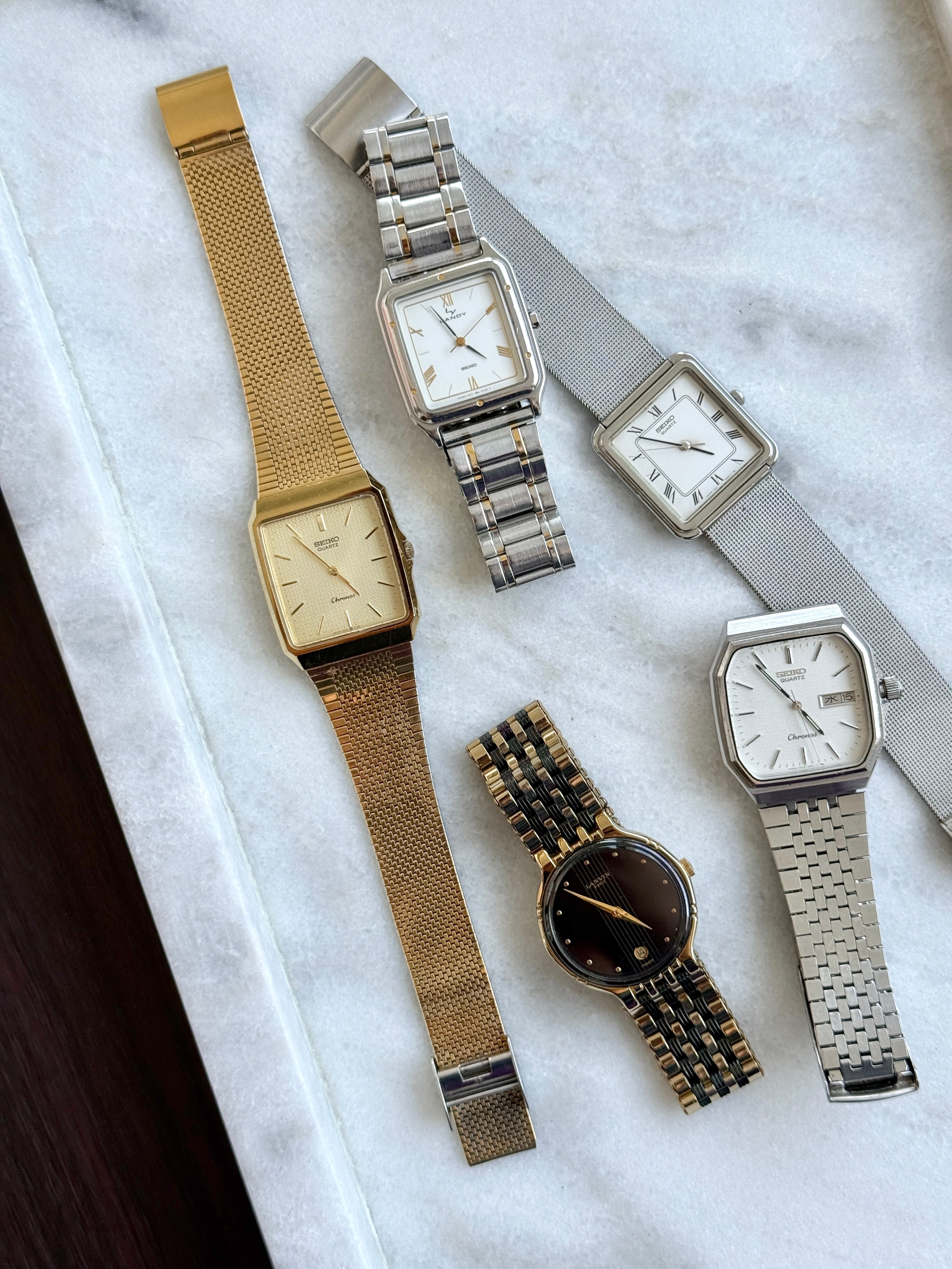 Vintage 1985 Seiko Chronos 29mm Rectangular Case with Integrated Bracelet