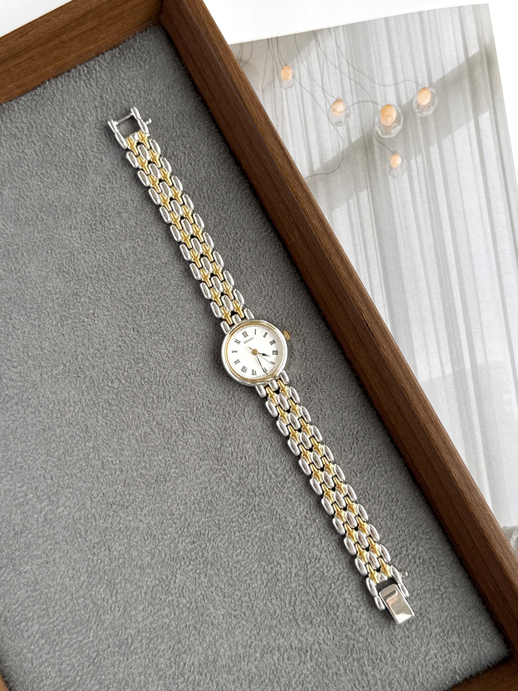 Vintage 1992 Seiko Tissé Two Toned with White Roman Dial