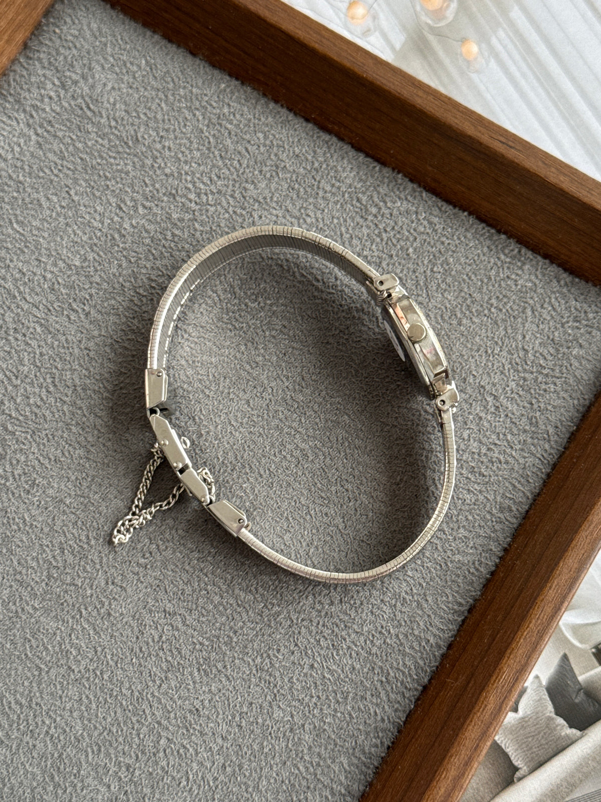 Vintage 1989 Seiko Octagonal Braided Silver Toned Metal Band Bracelet