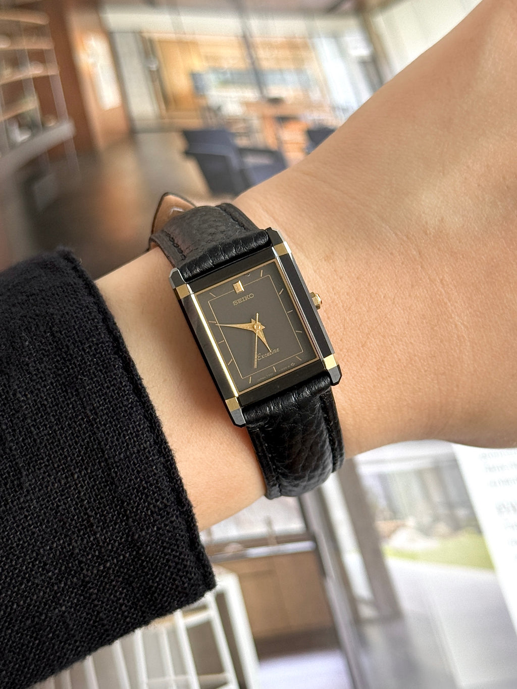 Rare Vintage 1985 Seiko Exceline Ceramic Case All-Black Tank