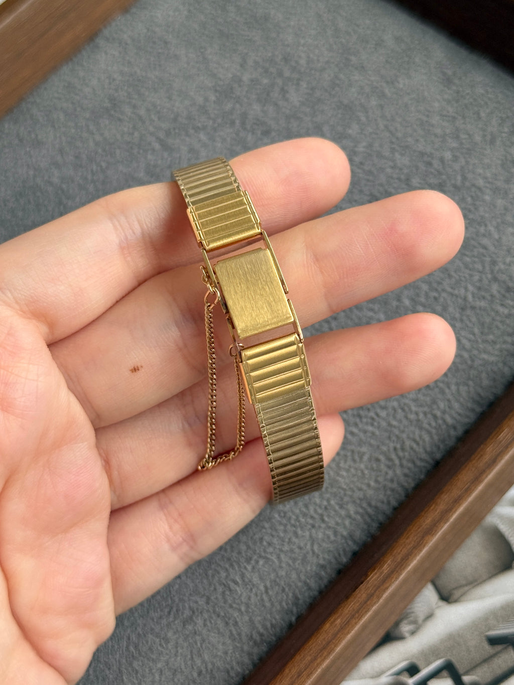 Rare Vintage 1985 Seiko ‘Polo’ Striped Gold Toned Metal Band Bracelet