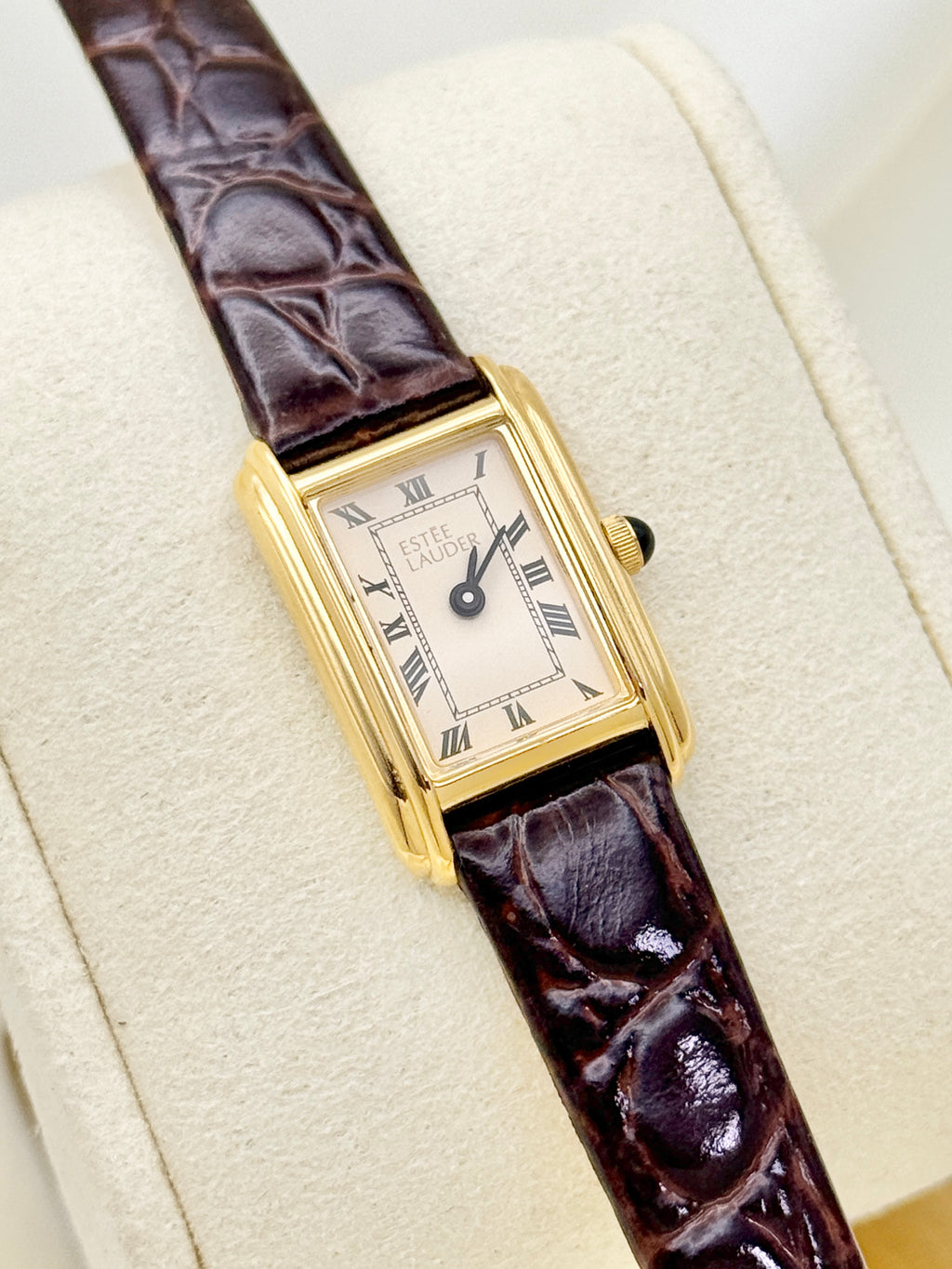 Estée Lauder Classic Roman Numerals Petite Tank