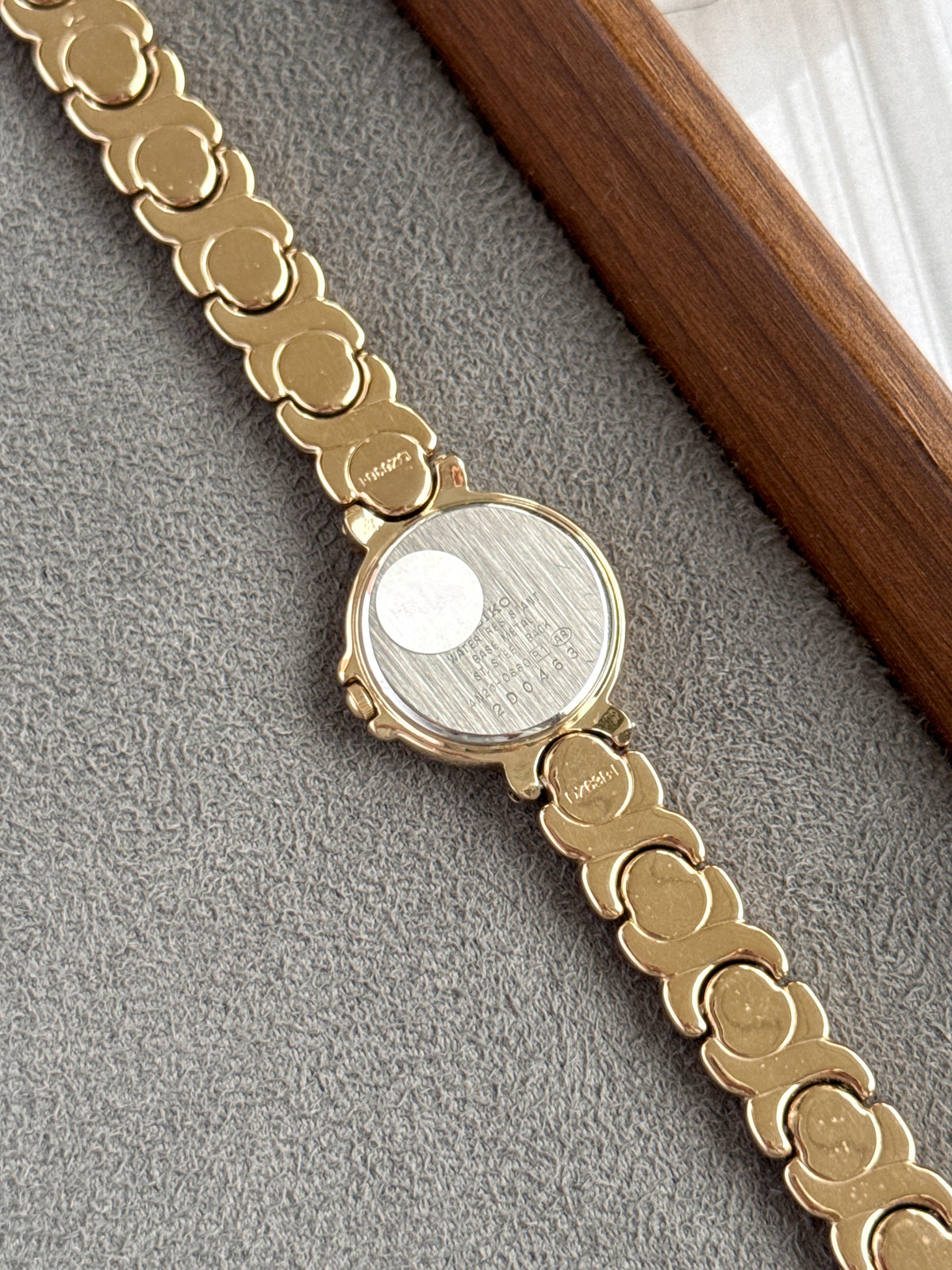 Vintage 1992 Seiko Tissé Champagne Gold Toned with Roman Dial