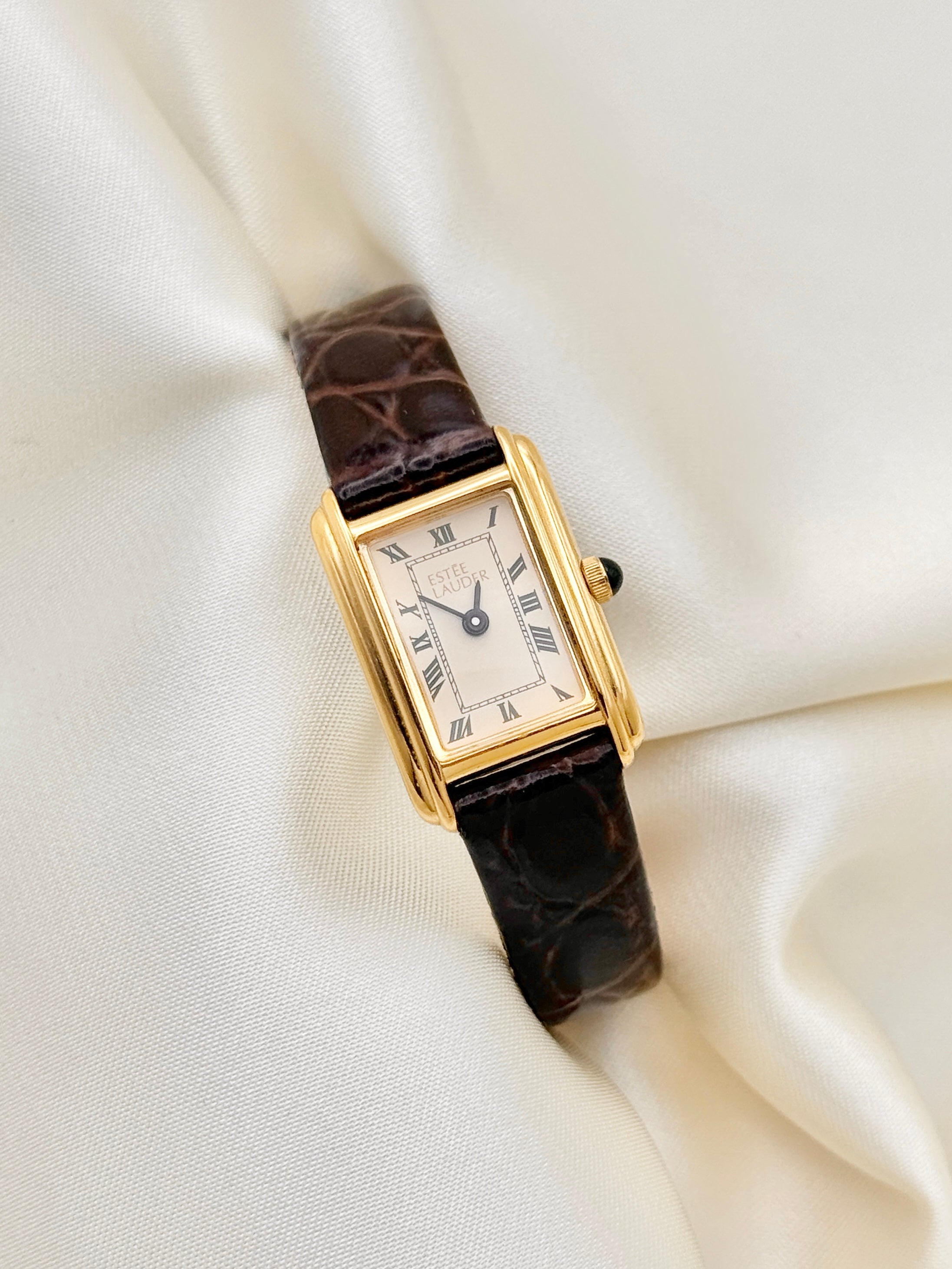 Estée Lauder Classic Roman Numerals Petite Tank