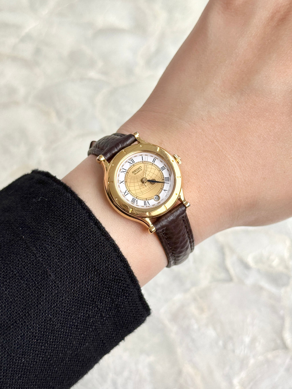Very Rare Vintage 1990s Seiko Age of Discovery - Ladies Golden Globe