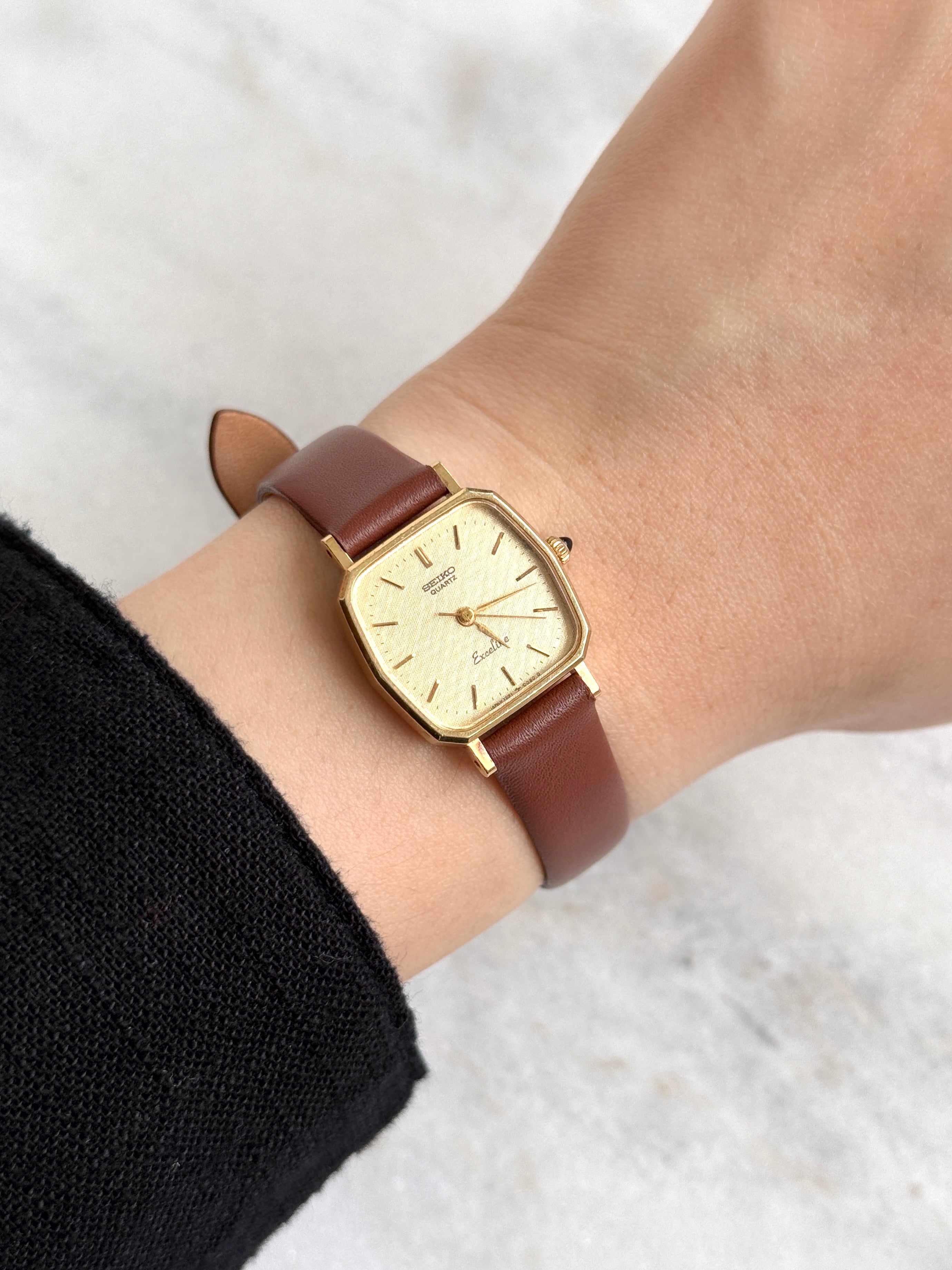 Vintage 1980s Seiko Exceline Gold-plated Textured Champagne Dial
