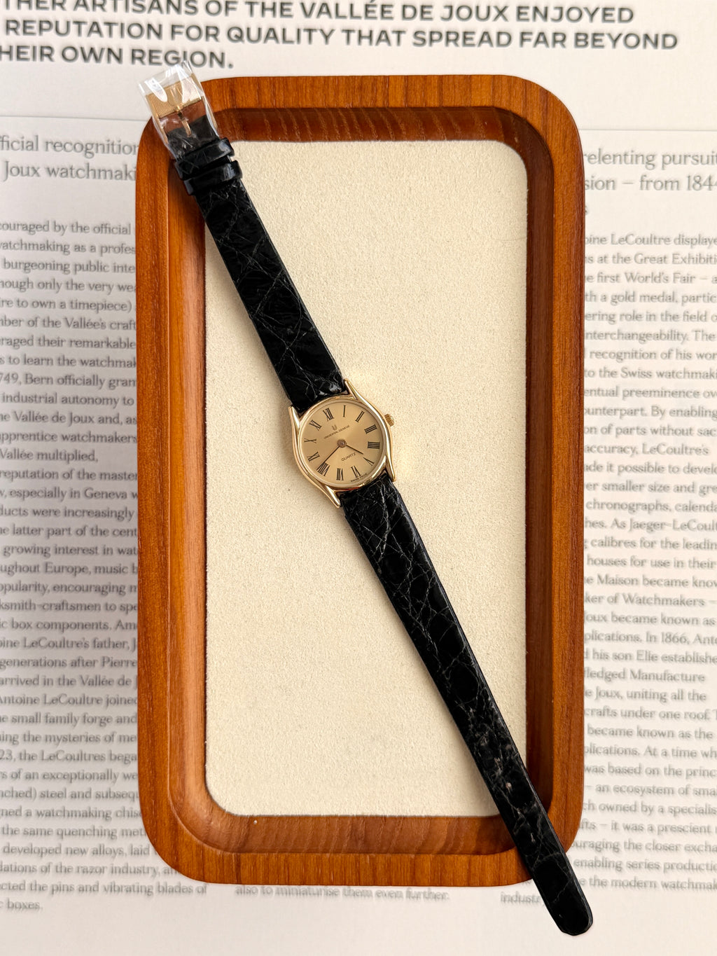 Rare Full Original Vintage Universal Geneve Gold-plated Sunburst Dial