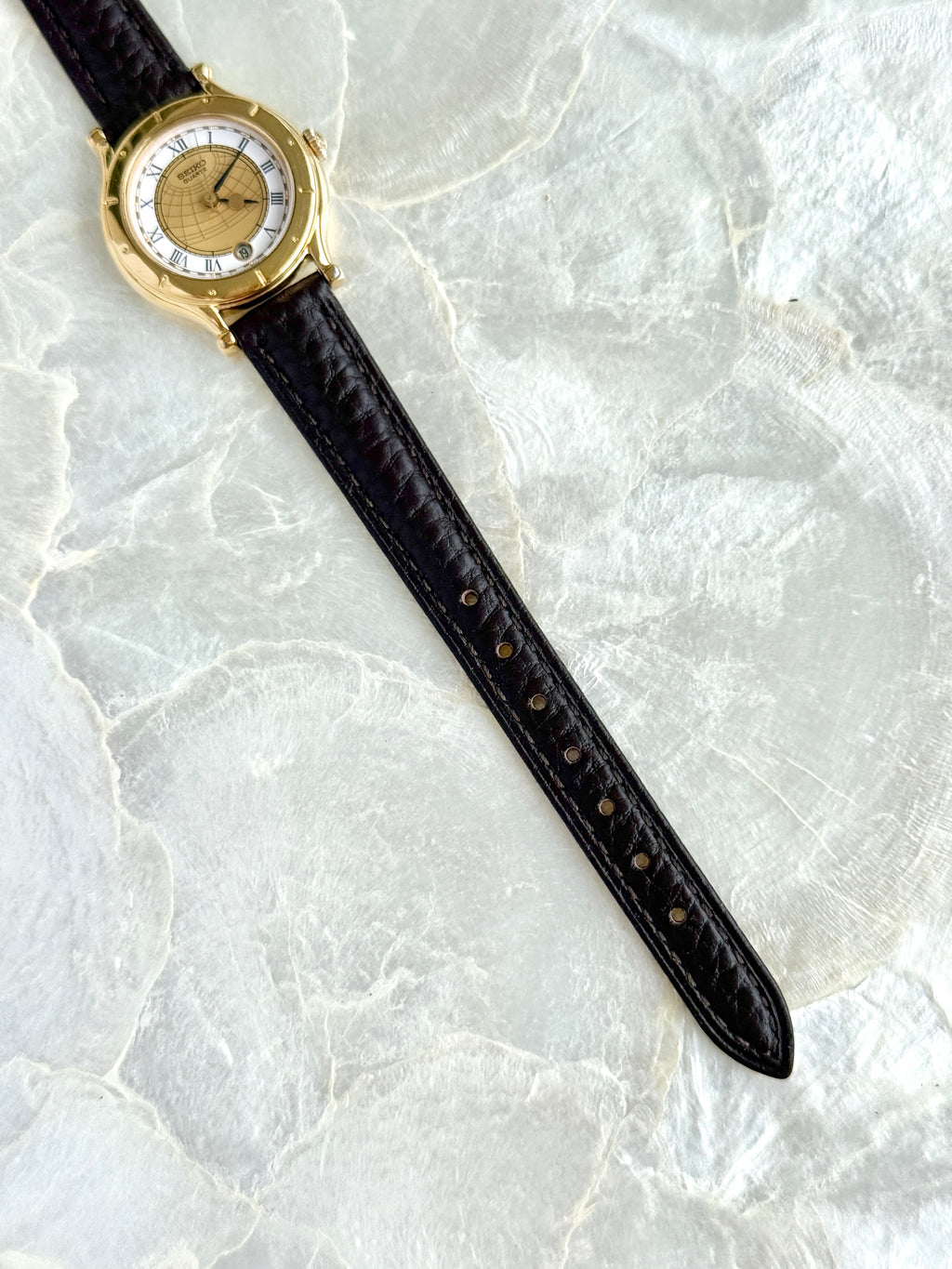 Very Rare Vintage 1990s Seiko Age of Discovery - Ladies Golden Globe