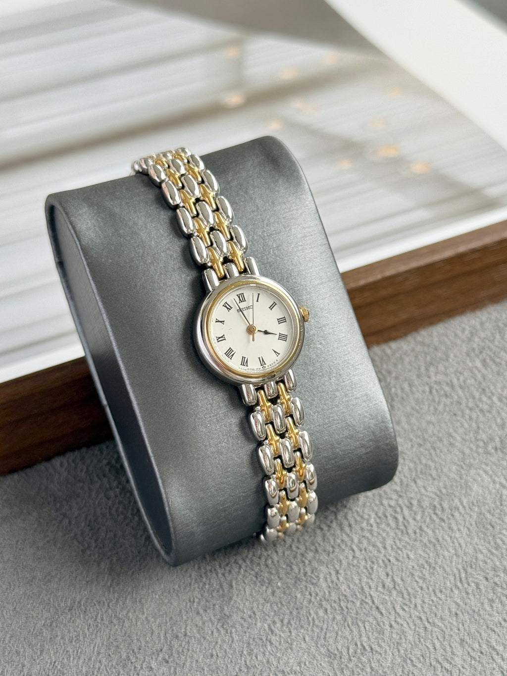 Vintage 1992 Seiko Tissé Two Toned with White Roman Dial