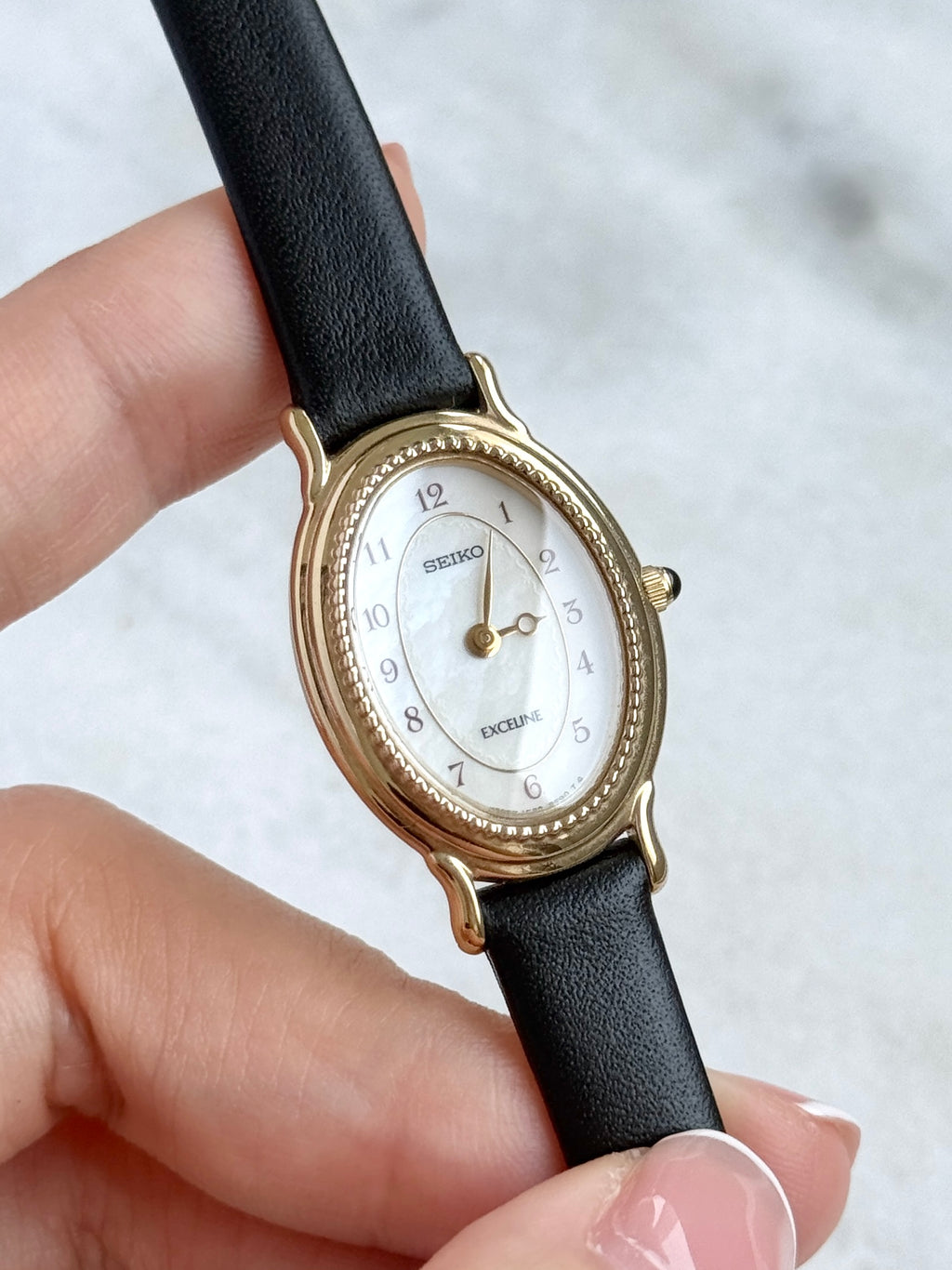 Rare Vintage 1990s Seiko Exceline Mother-of-pearl 'Baignoire' Case