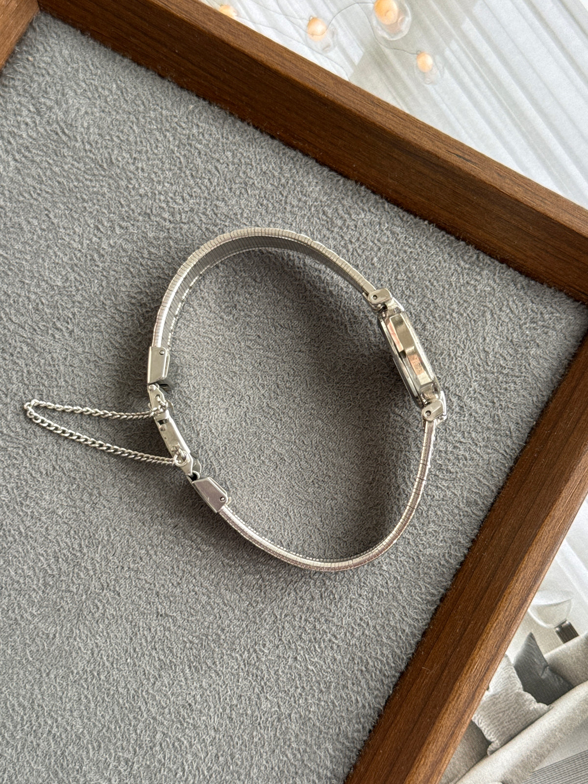 Vintage 1989 Seiko Octagonal Braided Silver Toned Metal Band Bracelet