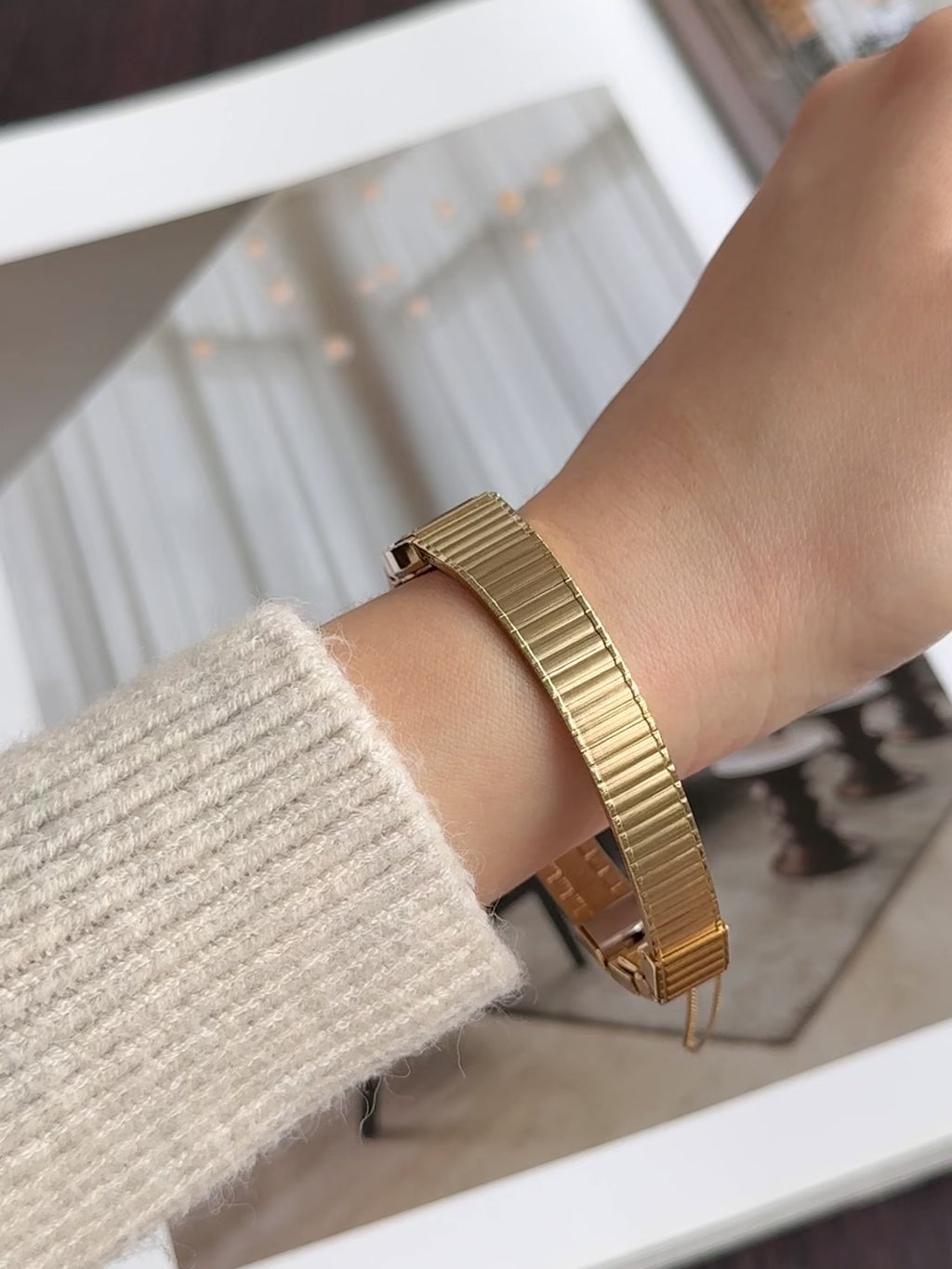 Rare Vintage 1985 Seiko ‘Polo’ Striped Gold Toned Metal Band Bracelet